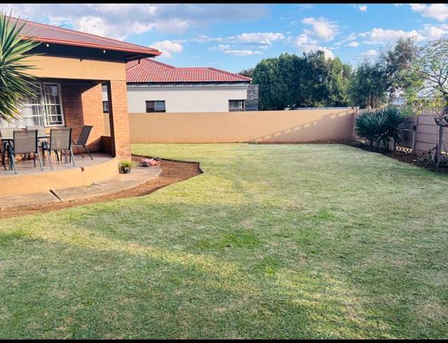 3 BEDROOM HOUSE FOR SALE IN VANDERBIJLPARK CW 6